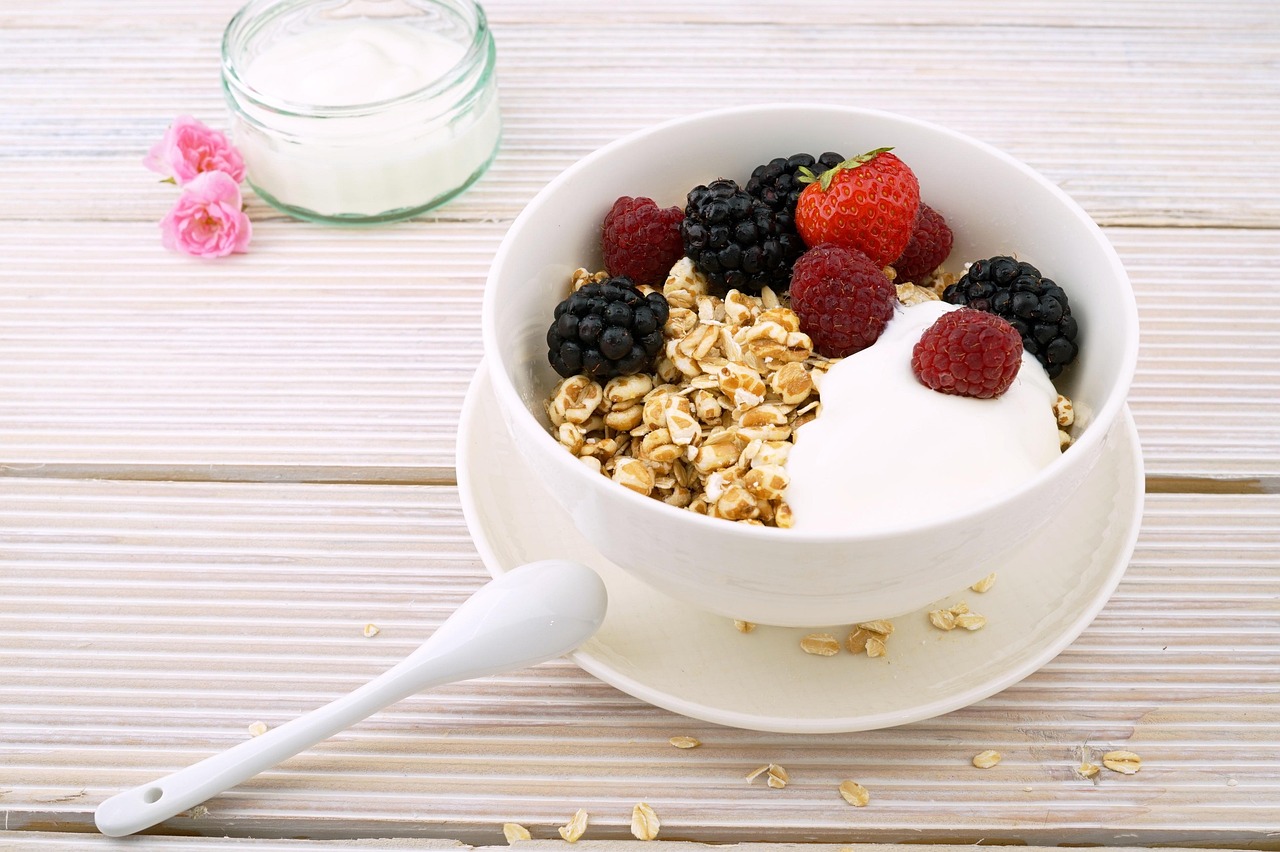 Yogurt bowl with granola and fresh berries